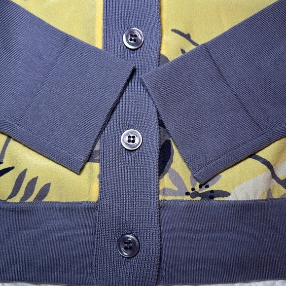 St. John Merino Wool & Silk Floral Panel Button Down Cardigan Size S READ - Picture 8 of 15